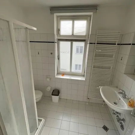 Nur 50 Meter Zum Strand: Tolles Apartamento