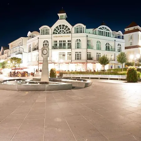 Nur 50 Meter Zum Strand: Tolles Apartamento *